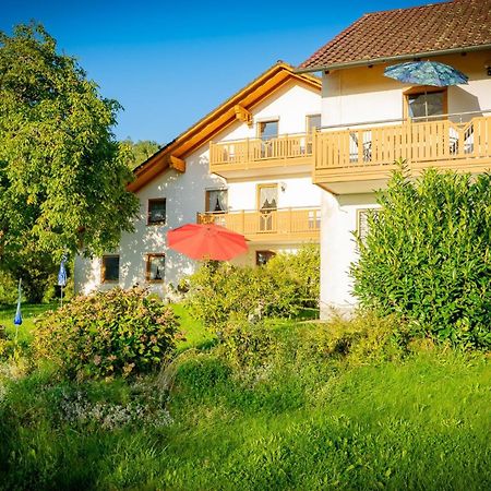 Ferienwohnungen Bauer - Auszeit Mit Ausblick Zenting Екстериор снимка