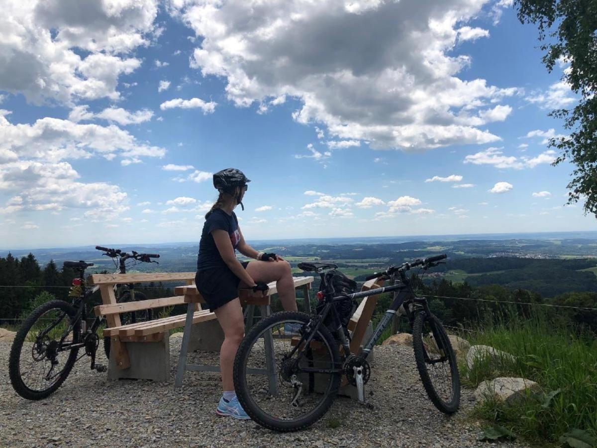 Ferienwohnungen Bauer - Auszeit Mit Ausblick Zenting Екстериор снимка